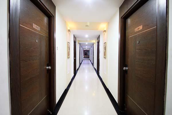 Hotel Sitara Royal Хидерабад Екстериор снимка